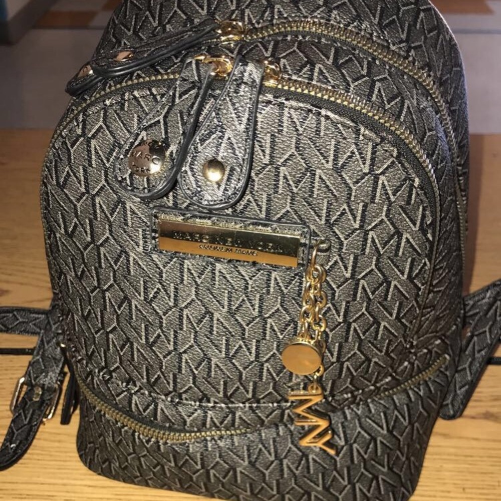 Andrew Marc New York backpack